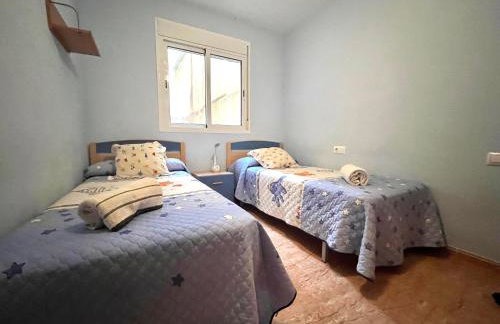 Almerimar Amplio Apartamento de 3 Habitaciones con Piscina, pista de padel, futbol y Garaje Cubierto para 2 Coches en Altas Entinas - Foto 11