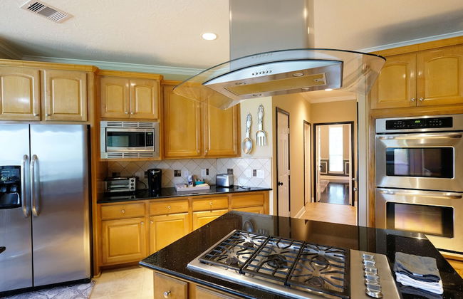 5Bdrm 3.5Bath 12Beds - HOME BIG AS TEXAS - Foto 13