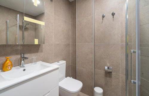 2 bedrooms with pool, terrace and balcony - Photo 16