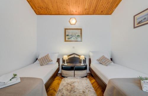 Above The Sea - Foto 61