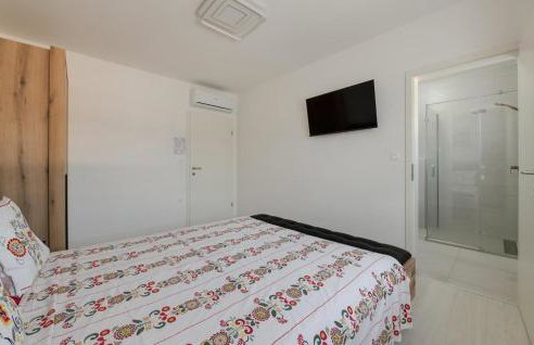 Awesome Home In Mali Vareski - Foto 30