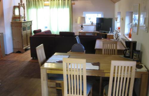 Ferienwohnung Aurich Sandhorst EG 2 Schlafzimmer mit Terrasse und Garten - Foto 6