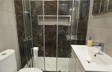 TopHouse Setúbal - Foto 12