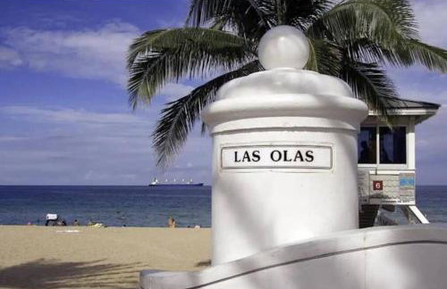 King Bed, 3 miles to Stadium - Foto 17