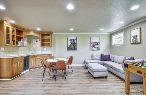 Portland Area Group Getaway Hot Tub and Views! - Foto 16