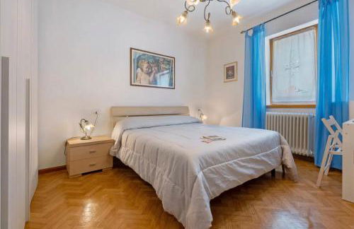 Camera Meridiana - Photo 1