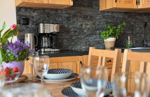 Apartamenty na Soszowie, Wisła - widokowe miejsce z Balią & Prywatną Sauną, obok stoku narciarskiego i Bike Parku, dla max 16 osób - Foto 4