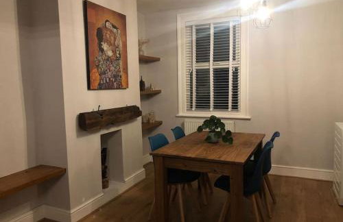 Gloucester Rd 2 mins away - Fab, new, trendy house - Foto 21