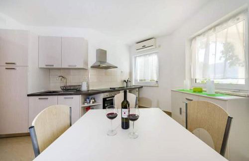 Apartmani Tanja Pridraga - Photo 20