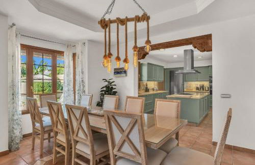 Villa Magnolia by Finest Rentals - Photo 14