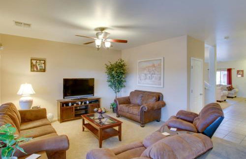 Patio and Community Perks! San Tan Mountain Retreat - Foto 3