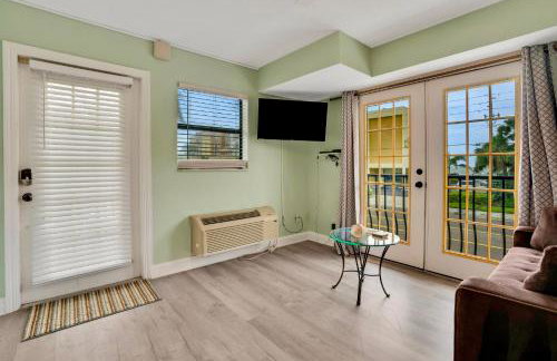 Sunset Corner - Beach View & Heated Pool! - Foto 18