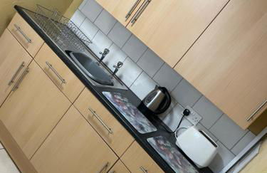 Rain Hill Cottage - Sleeps 4 Parking & Pets Ok - Foto 18