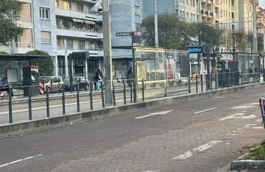 Appartement proche du tram et du stade - Foto 3