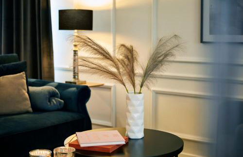 R B Apartment am Airport Hamburg - 1-4 Personen - Küche - Smart TV - Waschtrockner - kostenloser Parkplatz - perfekt für Geschäftsreisende und Familien - Foto 24