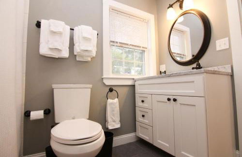 Two Bedroom with Lake View - Foto 18