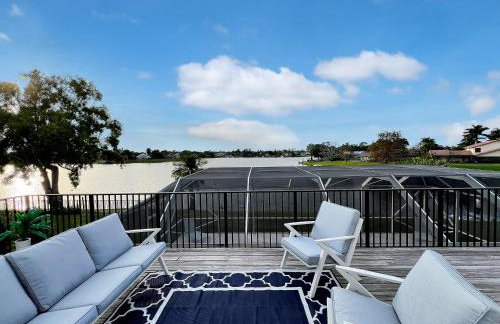 Lake Luxe Equine, Waterfront, Screened-in Pool, Hot Tub - Lake Views! Hosted By Relaxtay - Foto 27