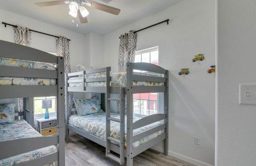 Walk to Gulf Ocean-View Home in Crystal Beach! - Foto 19