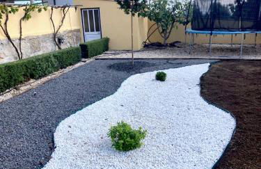 Charming House in Cortiçada with Balcony and Mountain View - Foto 48