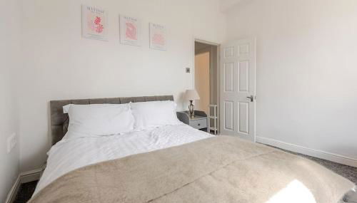 5min to Huddersfield Royal Infirmary Hospital - Foto 1