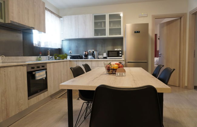 Theo & Ms Apt - 2 Beds - Garden - Parking - Wifi - Foto 13