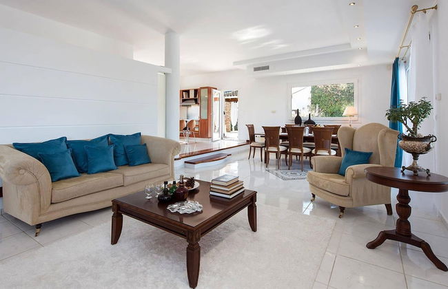 Villa Noulia With 4 Bedrooms and 2 Bathrooms - Foto 26