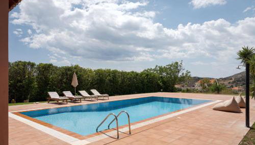 Calm Retreat Villa Lagonisi - Foto 2, sunbed