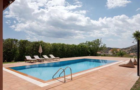 Calm Retreat Villa Lagonisi - Foto 2