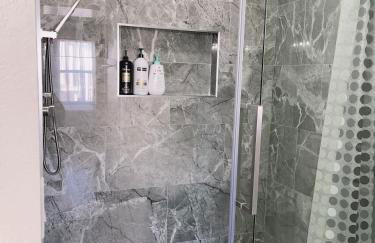 Newly Remodeled Pool Villa 3BD 3BA By Summerlin - Foto 36