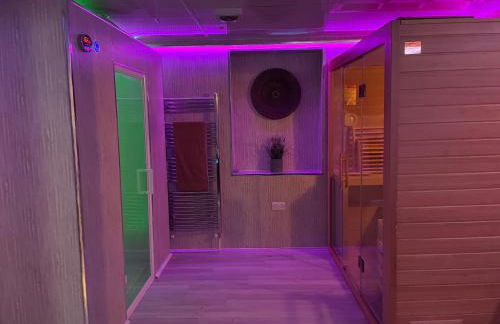 Golden Crown exclusive use spa venue - Foto 1