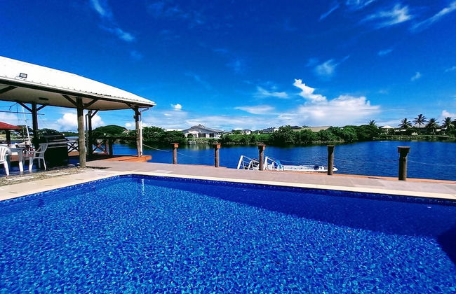 Waterfront Sunset Apt Fantasy Island - Photo 9