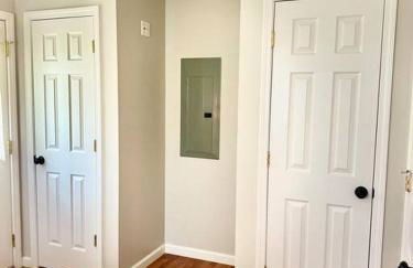 Cottage on Lake James Resort Amenities Included - Photo 2