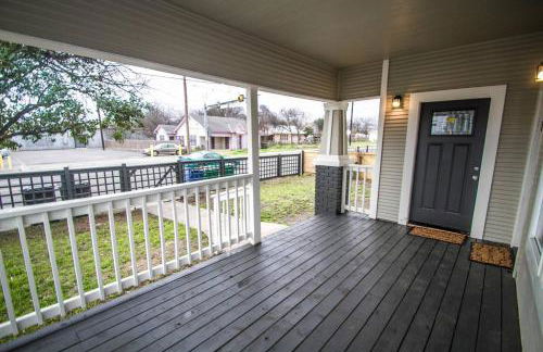 Hackberry St #A Renovated 2BR/2BA Near Downtown - Foto 2