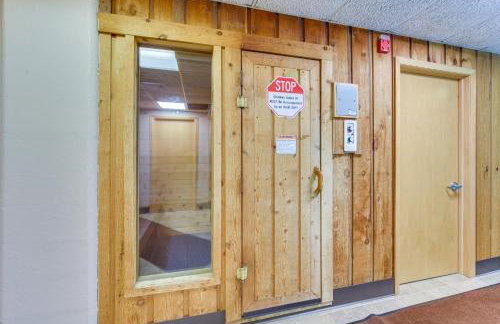 Lake Days, Links and Trails! Danbury Cottage - Foto 25