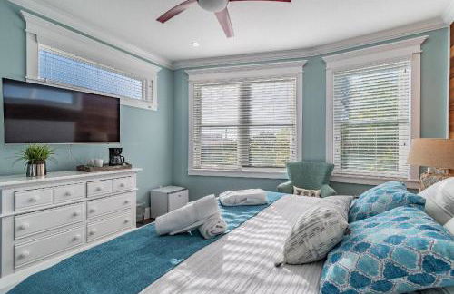 LUXURY VACATION HOME! ADD A GOLF CART!! - Photo 43