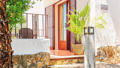 Nice Home In Estepa With Wifi - Photo 2