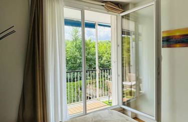 Proche Château de Versailles avec balcon vu sur une forêt et parking gratuit pour 5 personnes maximum - Foto 3