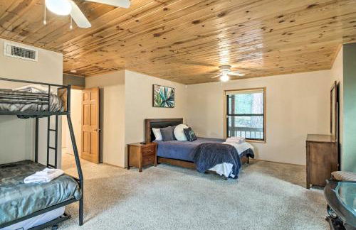 Spacious Pine Mountain Club Cabin with Fire Pit - Foto 29