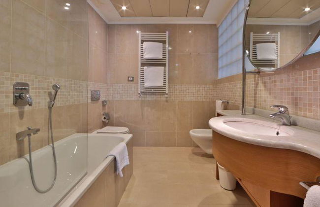 UNA Hotels The One Milano Hotel & Residence - Foto 24