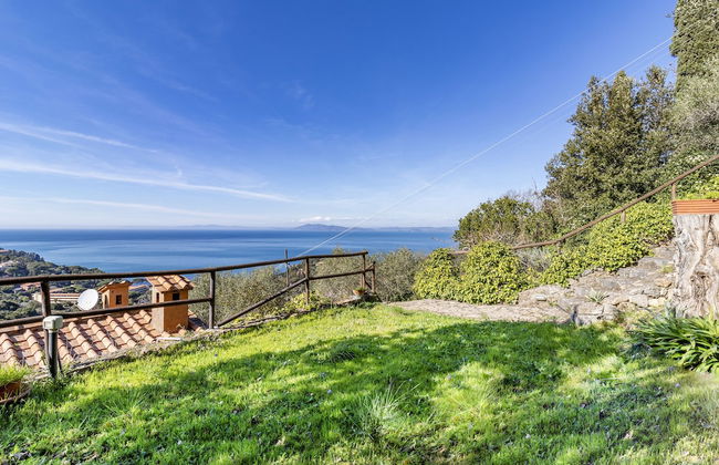 Bright Home With Wonderful Sea View - Photo 23