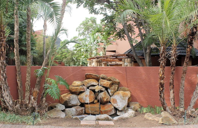Exquisite 2 Bedroom Garden Townhouse in the Heart of Fourways - Photo 41