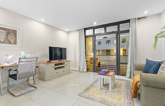 Eden on the Bay 150 by HostAgents - Photo 19