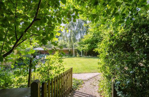 The Coach House at Noelles Cottages - Foto 14