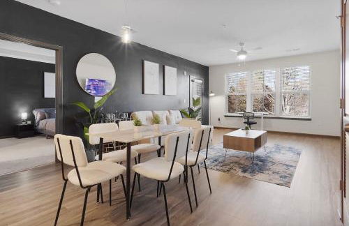 3BR King Bed Balcony North Raleigh - Foto 14