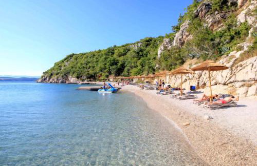 Family and pet friendly apartment Frankopan Croatia - Photo 25