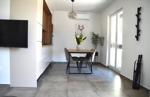 Honoris Apartment - Brand new - Private parking - 90 m from the beach- Terrace - Foto 24