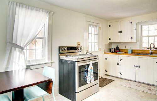 2 Mi to Beach Walkable Coastal Gem in Hyannis! - Photo 10