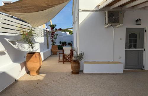 Leonidas House Renovated 2024 - Foto 16