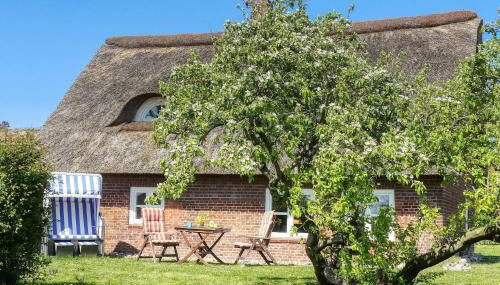 Reetdachhaus Haubarg-Kieker - Foto 1, Garden, Garden view