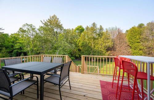 New Baileys Harbor Home, 1 block DT with Huge Yard - Foto 3